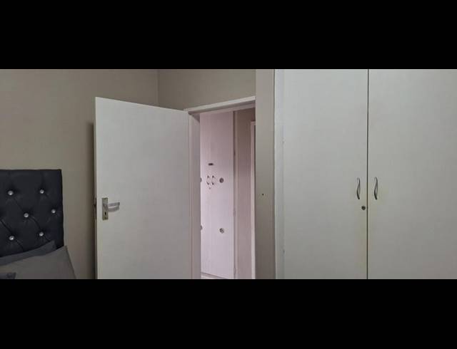 2 BEDROOM PROPERTY TO RENT IN FREELAND PARK